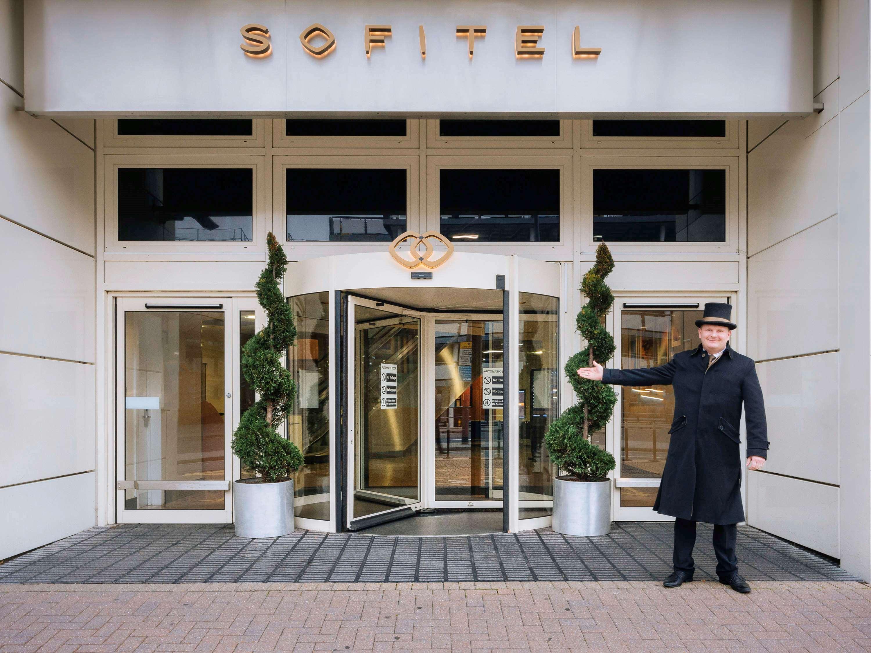 فندق هورليفي  سوفيتل لندن غاتويك المظهر الخارجي الصورة